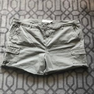 Torrid Cargo Gray/Green shorts